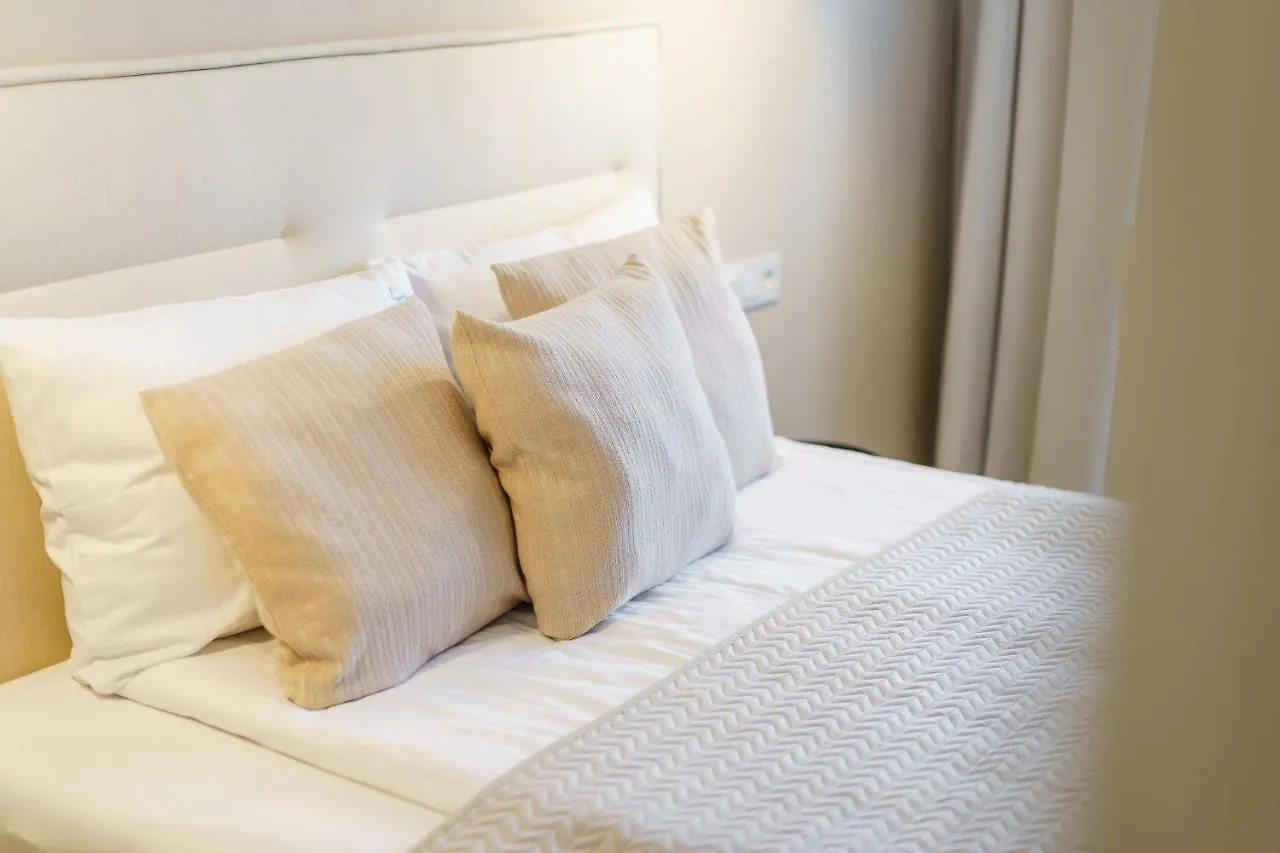 Polanki Aqua Apartament Nielimitowany Dostep Do Basenow Miejsce Postojowe Gratis Kolobrzeg 0*,  Poland