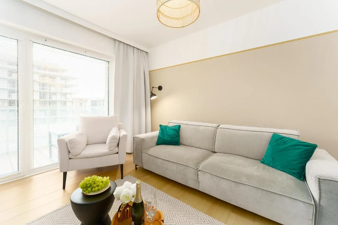 Polanki Aqua Apartament Nielimitowany Dostep Do Basenow Miejsce Postojowe Gratis Kolobrzeg Apartment