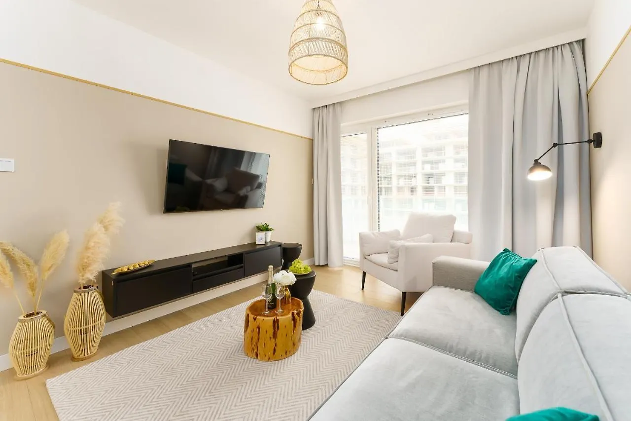 Apartment Polanki Aqua Apartament Nielimitowany Dostep Do Basenow Miejsce Postojowe Gratis Kolobrzeg Poland
